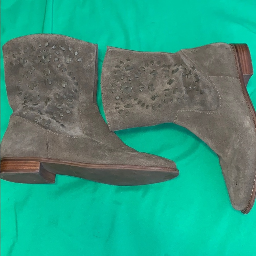 Sz 6 Jack Rogers booties